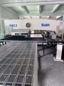 Metal cutting